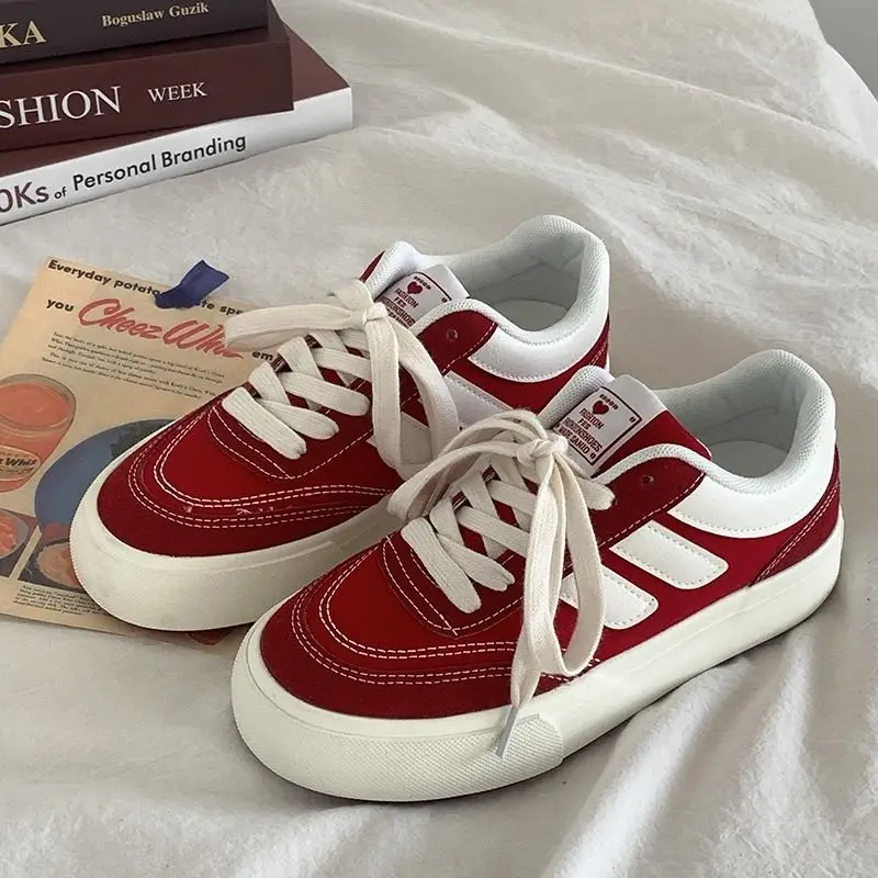 2024 Nieuwe Rode Vrouwen Vulka - Women Shoes Vans recensie en prijs