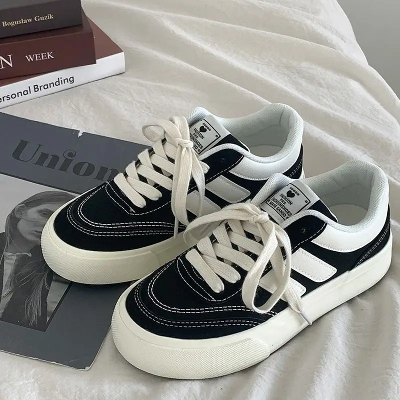 2024 Nieuwe Rode Vrouwen Vulka - Women Shoes Vans recensie en prijs