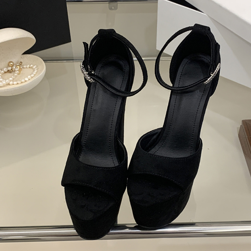 Liyke Model Show Sexy Extreme  - Platform Sneakers Chunky recensie en prijs