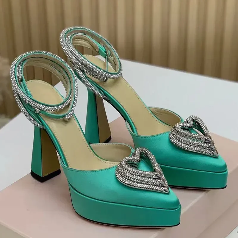 Platform Kristal Liefde Decora - Metallic Heel Sandal recensie en prijs